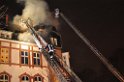 Feuer 3 Dachstuhlbrand Koeln Muelheim Gluecksburgstr P099